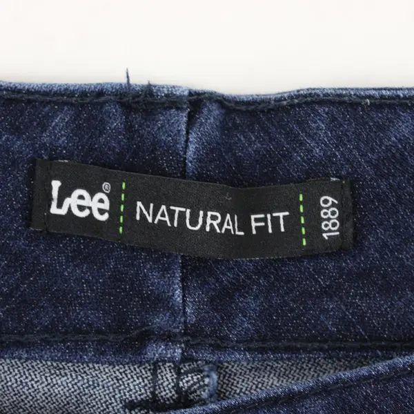 Lee Jeans Womens 8 Medium Capri Natural Fit 1889 Stretch Dark Wash Blue 