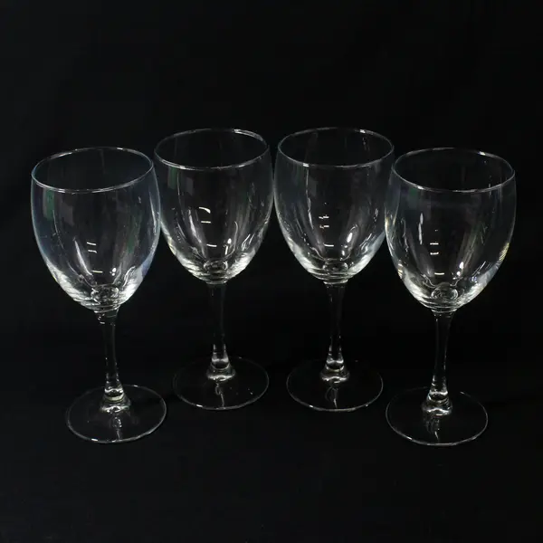 Set Of 4 Clear Crystal Wine Glasses 7.25"