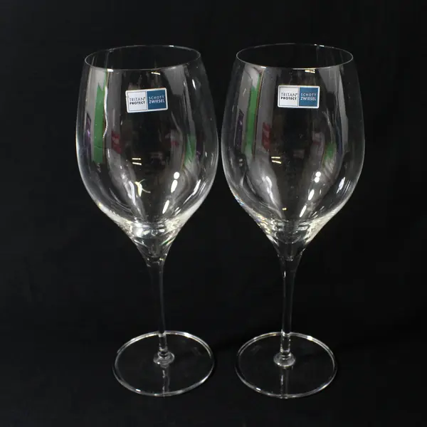 2 Schott Zwiesel Tritan Wine Glasses 10"