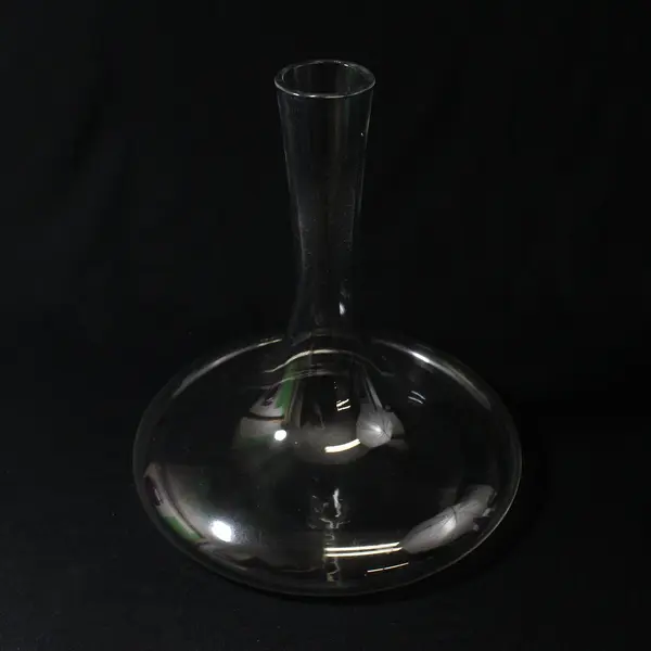 Large Clear Glass Wine Decanter Wide Base Straight Neck 9.5"