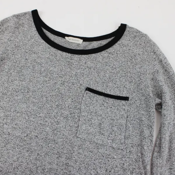 Enti Glamour Womens M Gray Relaxed Fit Long Sleeve Top Black Trim Pocket