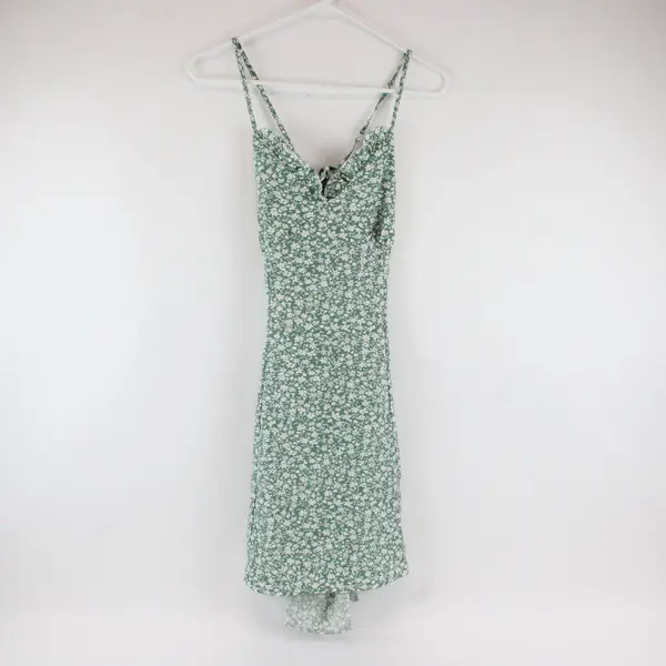Romwe Green and White Floral Sundress Size Large