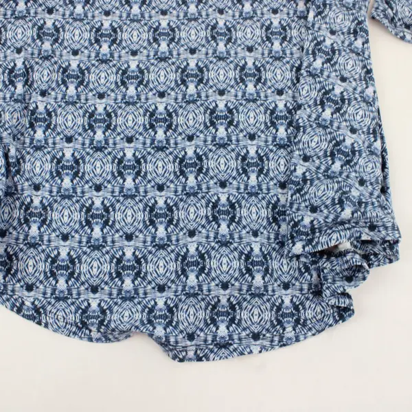 Unbranded Women's M Blue White Geometric 3/4 Sleeve Blouse