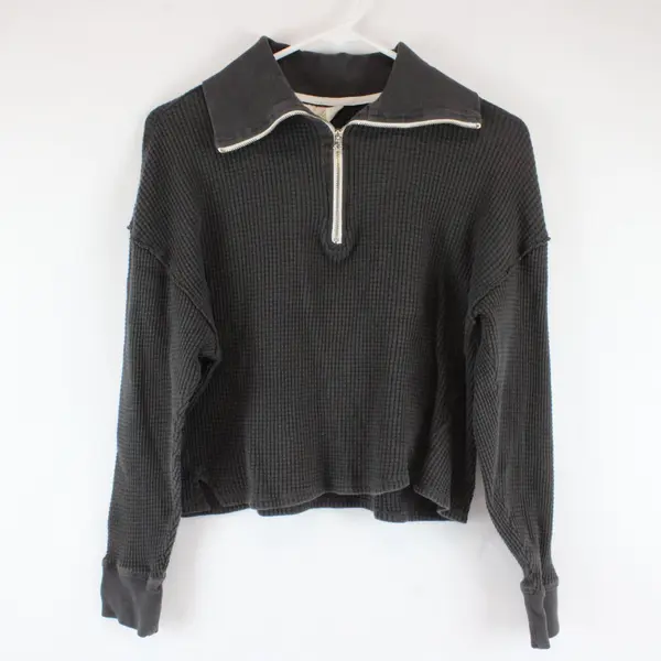 Universal Thread Waffle Knit Cropped Quarter Zip Gray Large 