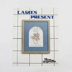 Vintage Three Needles Ladies Present 1986 Good