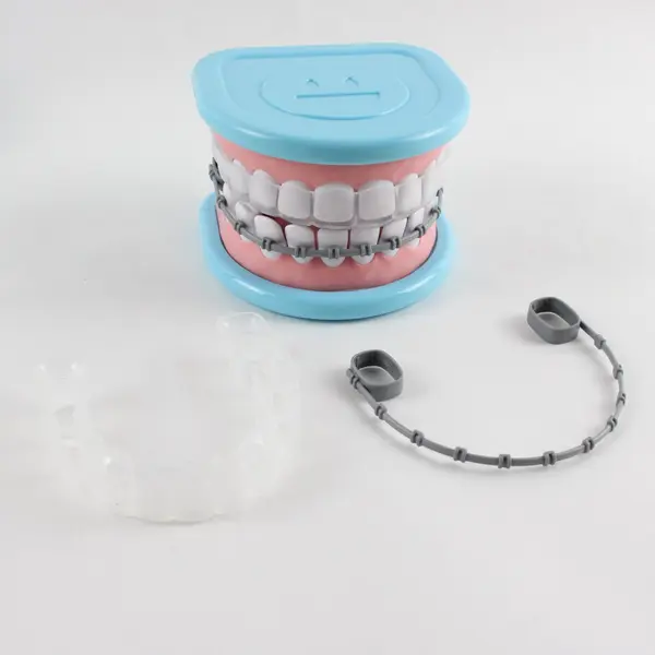 Melissa & Doug Super Smile Dentist Play Set Pretend Play Toy