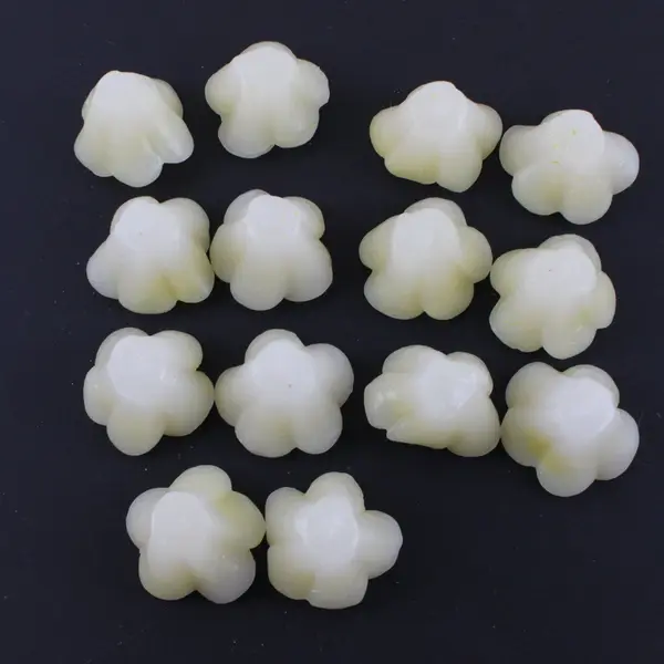 Lot of 14 Cream Flower Shaped Candles Sparkly Yellow Centers