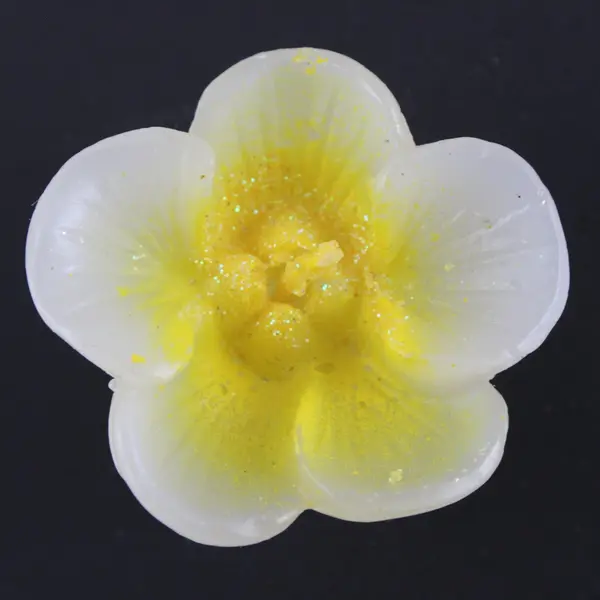 Lot of 14 Cream Flower Shaped Candles Sparkly Yellow Centers