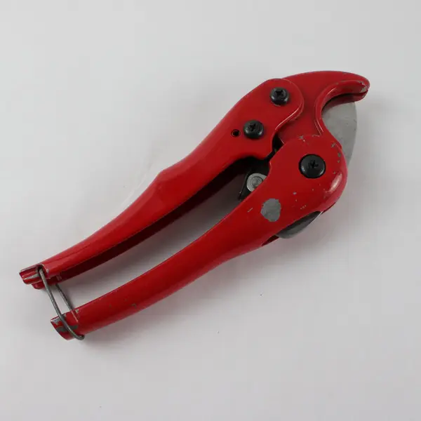 Uniweld 70087 PVC Pipe Cutter Ratchet Action 2-1/2 in Clean Cut