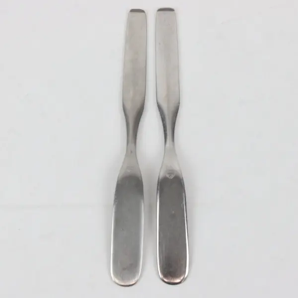 Lot of 2 WMF Form Stainless Steel 6 3/8" Flat Handle Butter Spreaders