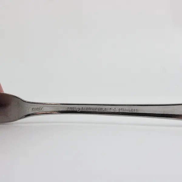 Lot of 2 Reed&Barton Estoril Stainless Steel Fluted Master Butter Knives 7 1/8"