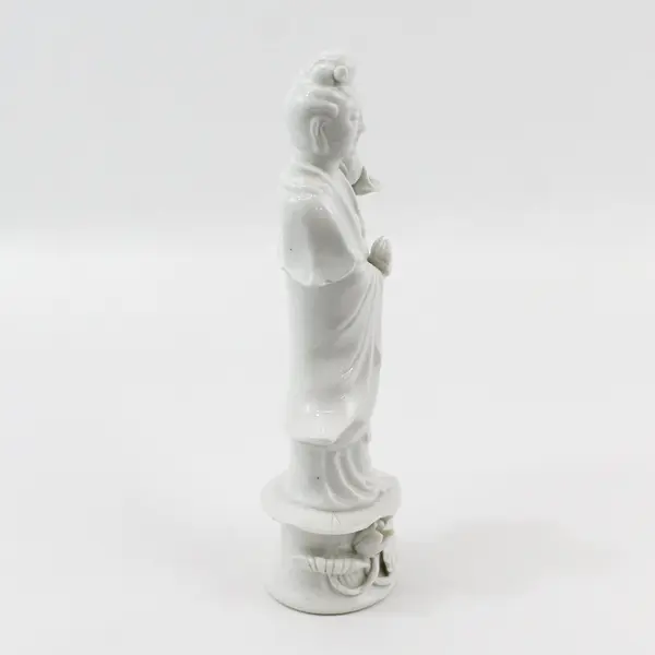 White Porcelain Guan Yin Asian Chinese Goddess Of Mercy Statue 10.5"
