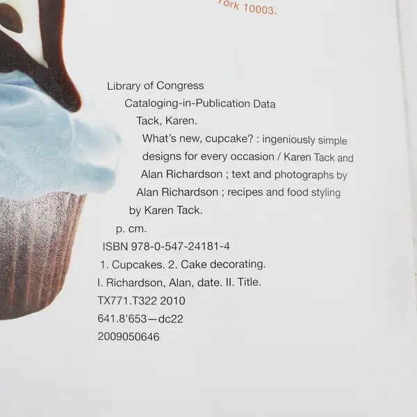 What's New Cupcake? Karen Tack Alan Richardson 2010 Paperback Good