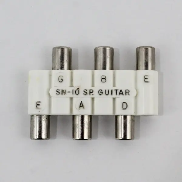 WM Kratt SN-10 SP Guitar Pitch Pipe