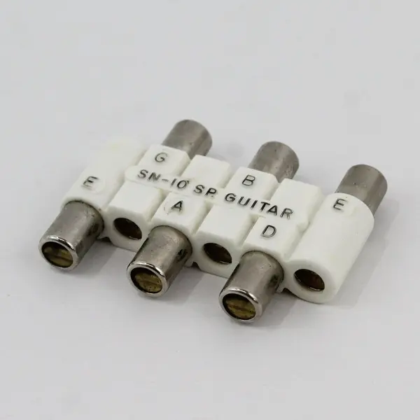 WM Kratt SN-10 SP Guitar Pitch Pipe