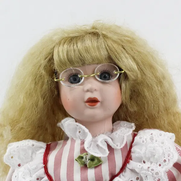 Vintage 1994 Fabri-Centers of America Rebecca 16in Porcelain Doll Stand