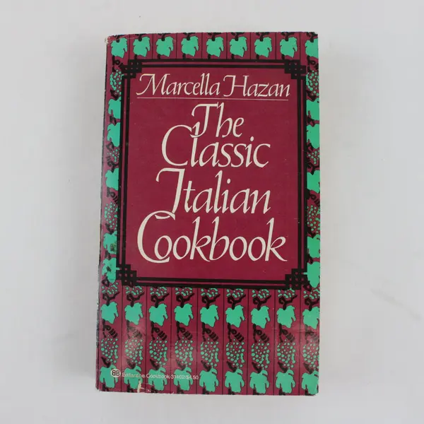 The Classic Italian Cookbook Marcella Hazan 1984 PB The Art of Italian Cooking