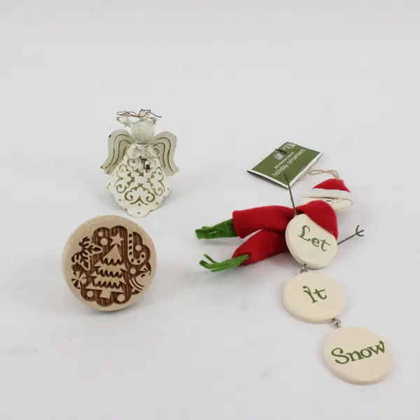 Birchwood Chalet Lang Zeit Lot of 3 2 Christmas Ornaments 1 Cookie Stamp