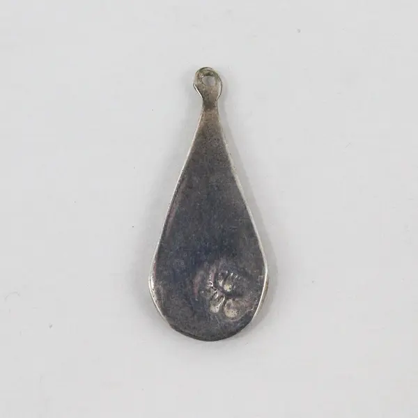 Sterling Silver Mother of Pearl Teardrop Pendant 925