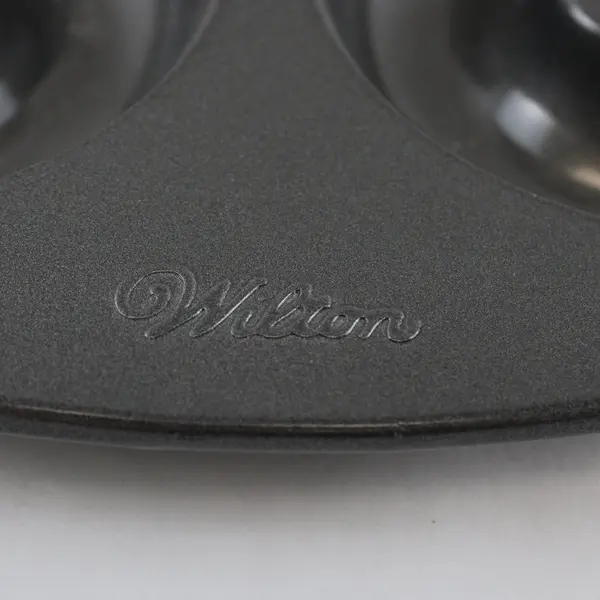 Wilton Non-Stick Black 6-Cavity Donut Baking Pan