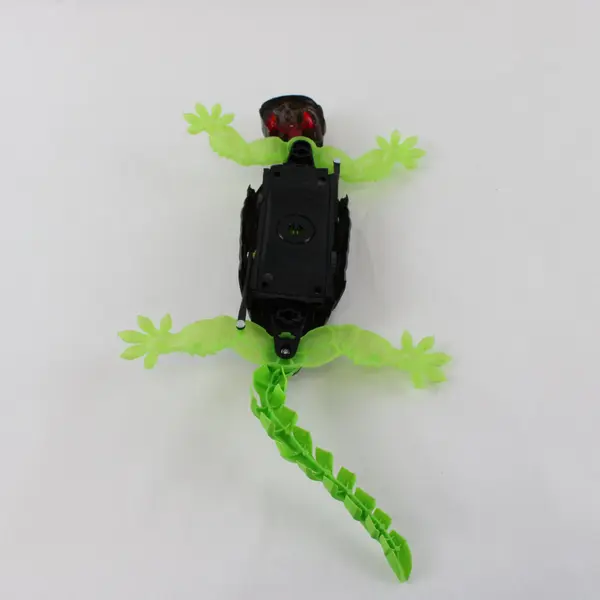 HEXBUG Wall Crawler Gecko RC Climbing Toy No Remote