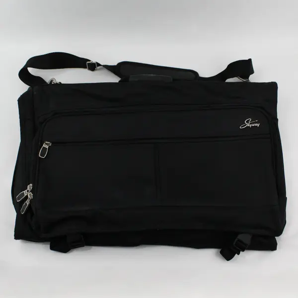 Skyway Black Soft-Sided Travel Garment Bag Shoulder Strap Zip Compartments