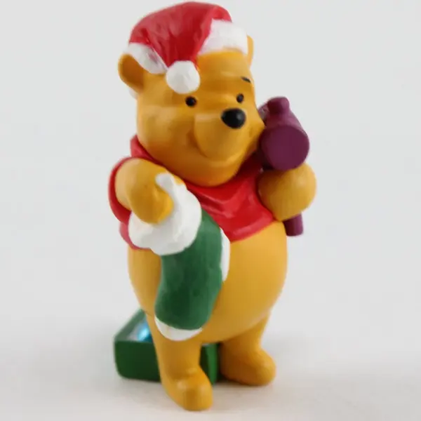 Hallmark Merry Miniatures 1999 Winnie the Pooh Christmas Figurine
