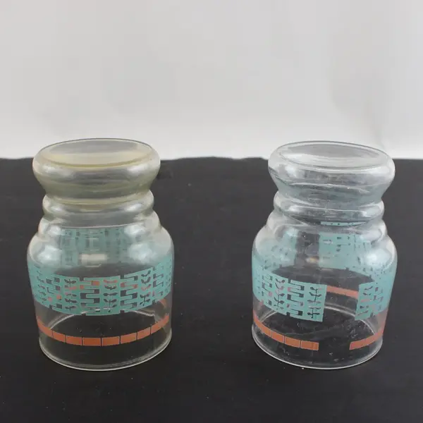 Set of 2 Vintage Anchor Hocking Peekaboo Leaf Juice Glasses