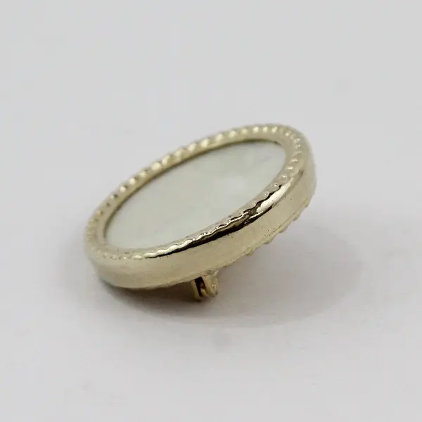 Vintage Round White Mother of Pearl Gold Tone Brooch Pin 1-1/4"