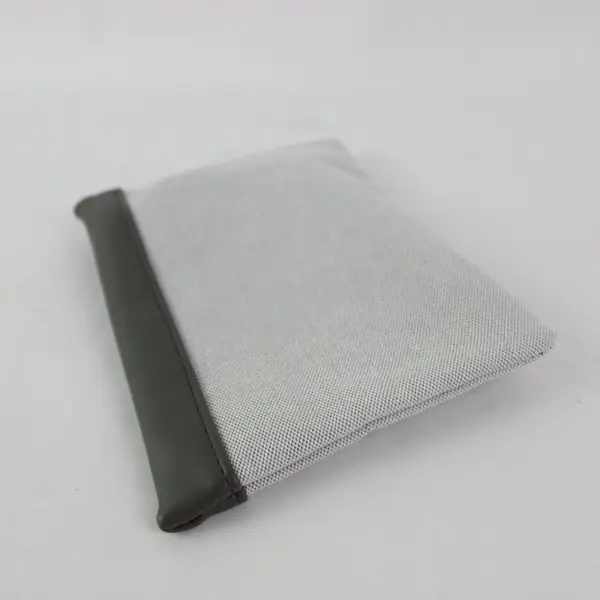 Icelandair Airline Amenity Kit Travel Pouch New