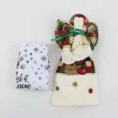 Lot of 2 Kitchen Hand Towels Pre-Owned