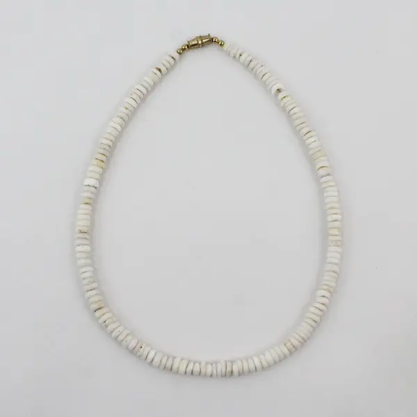 Vintage White Puka Shell Choker Necklace 16in