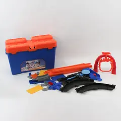 2017 Hot Wheels DWW95 Track Builder Stunt Box Storage Case & Track Pieces
