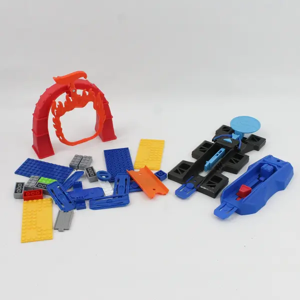 2017 Hot Wheels DWW95 Track Builder Stunt Box Storage Case & Track Pieces