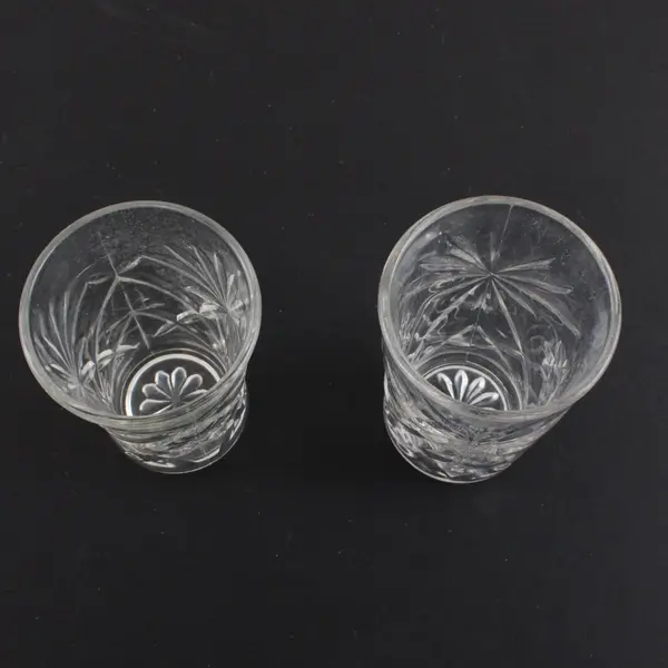 Lot of 2 Vintage Clear Pressed Glass Starburst Tumblers