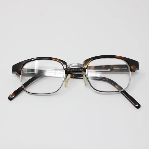 Lot of 2  Reading Glasses 2.75 Strength
