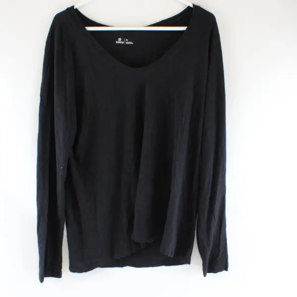 Susina Black Long-Sleeved Scoop-Neck T-Shirt Women's XL
