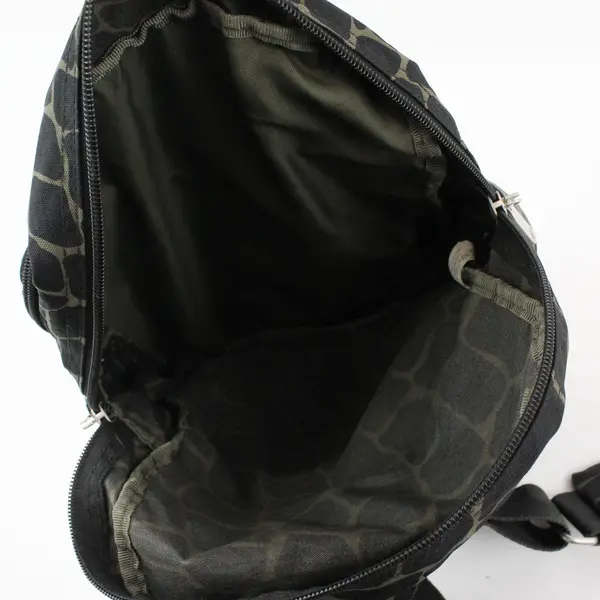 Baggallini Black Gray Animal Print Sling Backpack Silver Zips