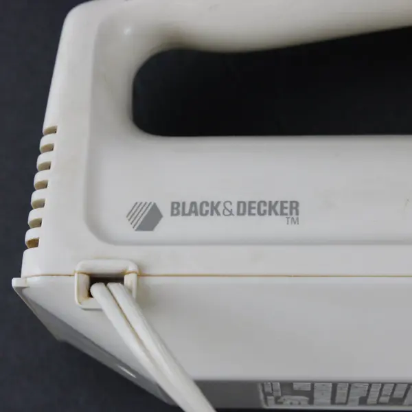 Vintage Black & Decker Electric Hand Mixer M24S with Beaters Flawed