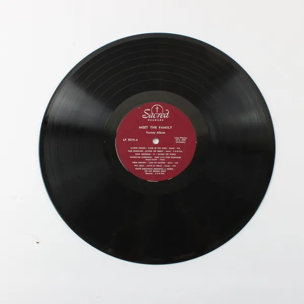 Sacred Records LP 9014 Meet the Family A Sacred Artist Musicale Vinyl