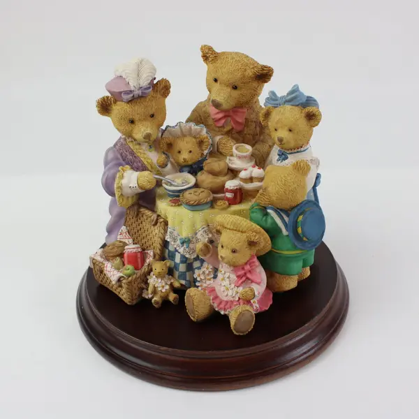 Dept 56 Upstairs Downstairs Bears Henrietta's Tea Party 1851/5600 Carol Lawson
