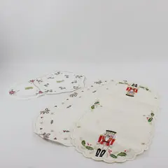 Lot of 4 Assorted Yesteryear Christmas Embroidered Linens Runner Doily