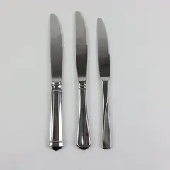 Set of 3 Mismatched Mikasa Pfaltzgraff Stainless Steel Dinner Knives