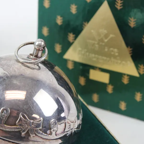 Vintage Wallace Silversmiths 1993 Annual Christmas Bell 3" Tall Original Box