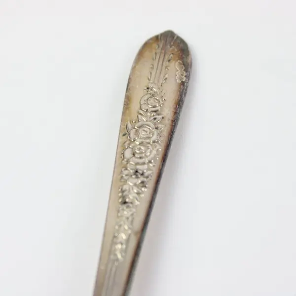 Lot of 6 Oneida Vintage Royal Rose Silverplate Cocktail/Seafood Forks 6 1/8"