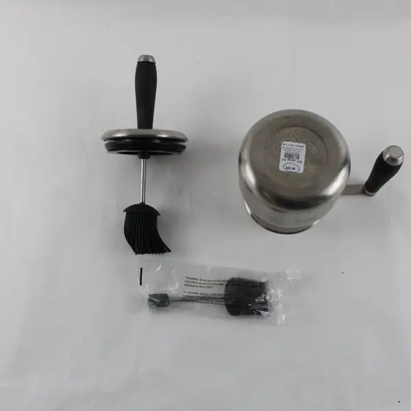 Williams Sonoma Stainless Steel Basting Pot Removable Brush