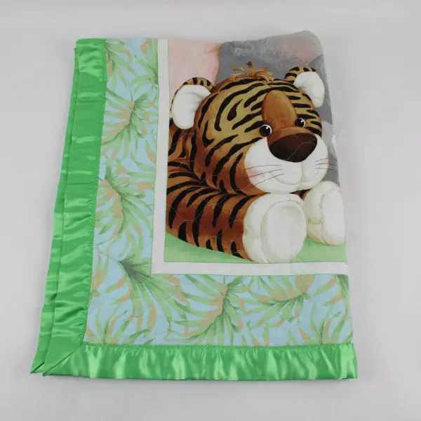 Handmade Baby Zoo Jungle Animal Nursery Crib Blanket Quilt Green Trim 44''x 35''
