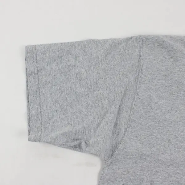 Fruit of the Loom Waikiki Beach Hawaii Gray Short Sleeve T-Shirt Men's L