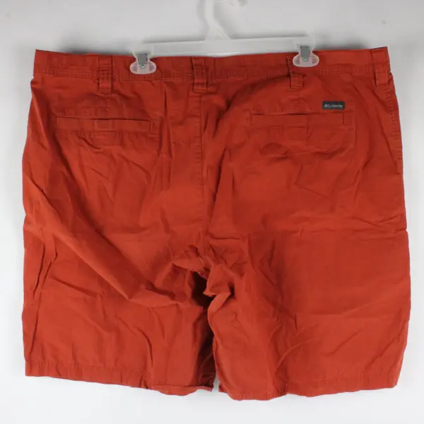 Columbia Women's Orange Flat Front Shorts Size 44W Pre-Owned