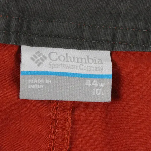 Columbia Women's Orange Flat Front Shorts Size 44W Pre-Owned